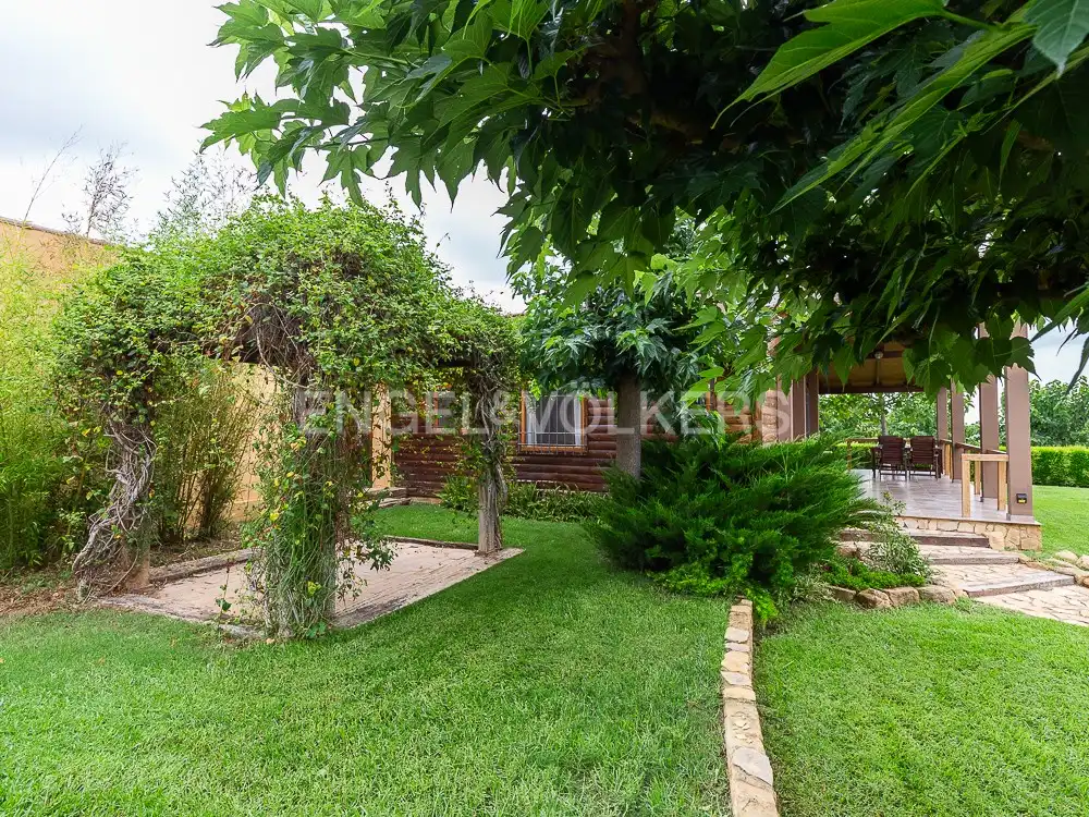 Casa o chalet de alquiler en Torrent con Aire acondicionado, Calefacción y Jardín privado