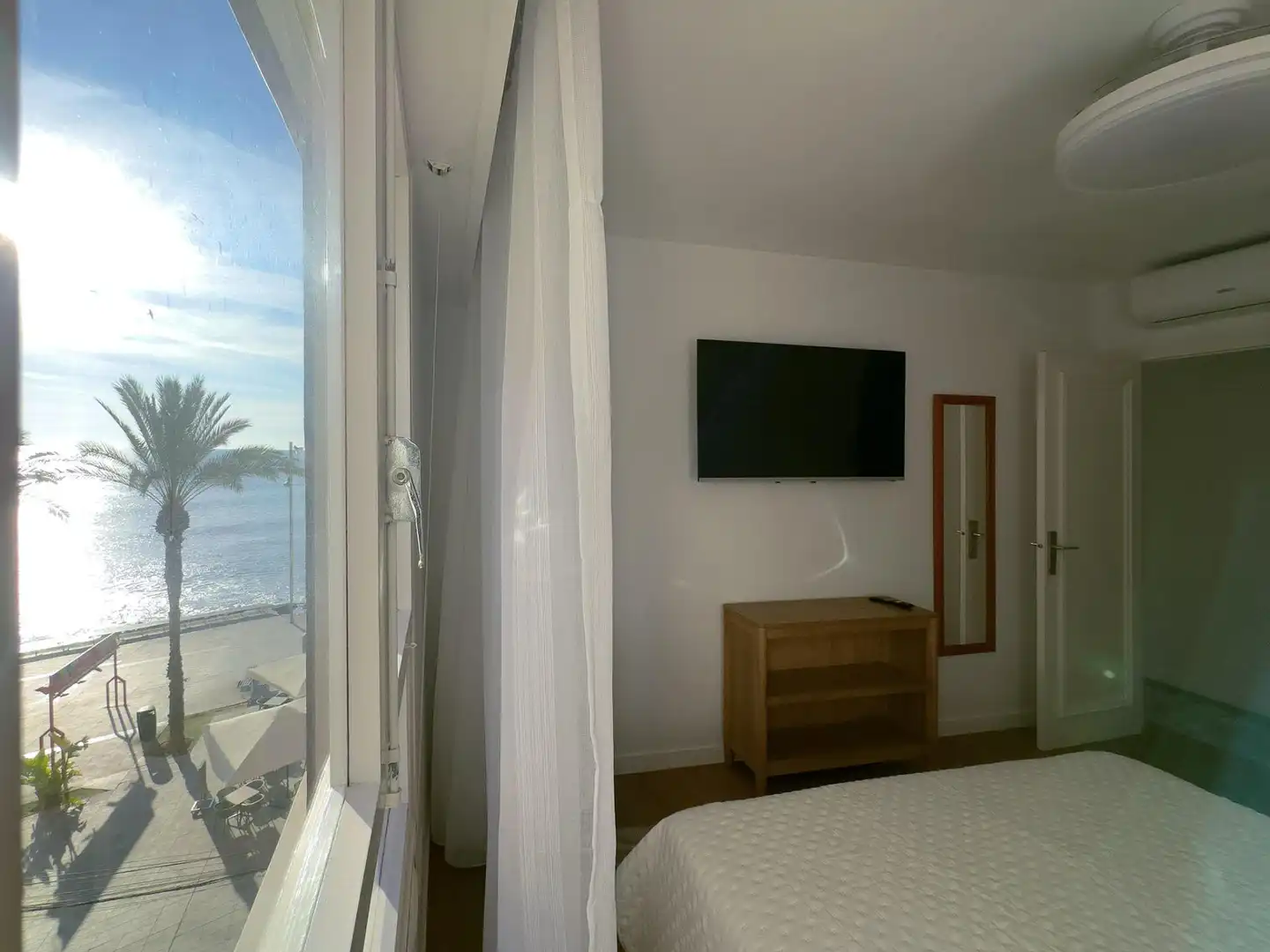 Schlafzimmer von Wohnungen zum Verkauf in Torrevieja mit Klimaanlage, Heizung und Möbliert