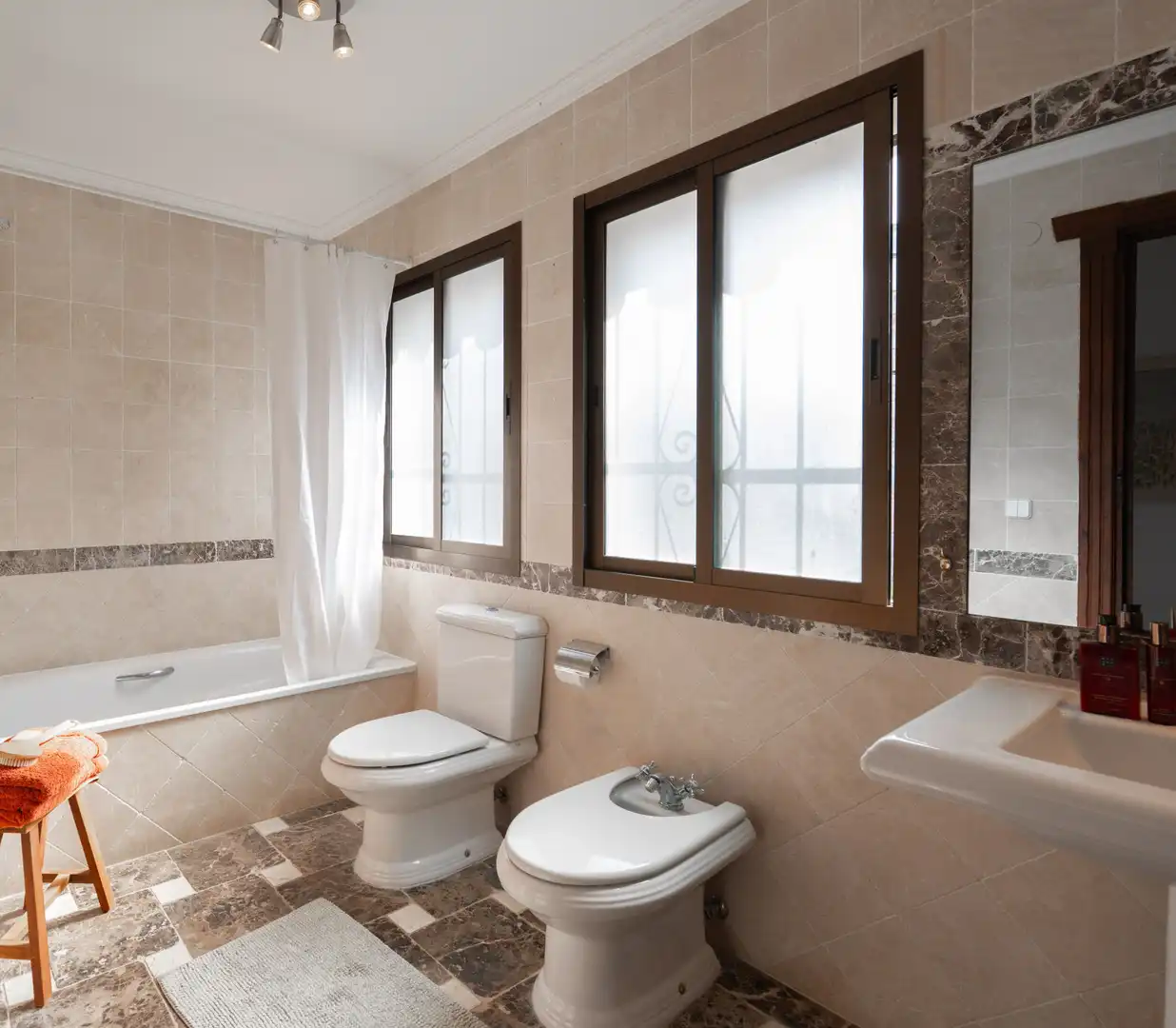 Bany de Casa o xalet en venda en Mijas amb Aire condicionat, Jardí privat i Terrassa