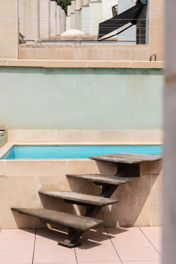 Piscina de Casa o xalet en venda en Barcelona amb Terrassa, Piscina i Balcó