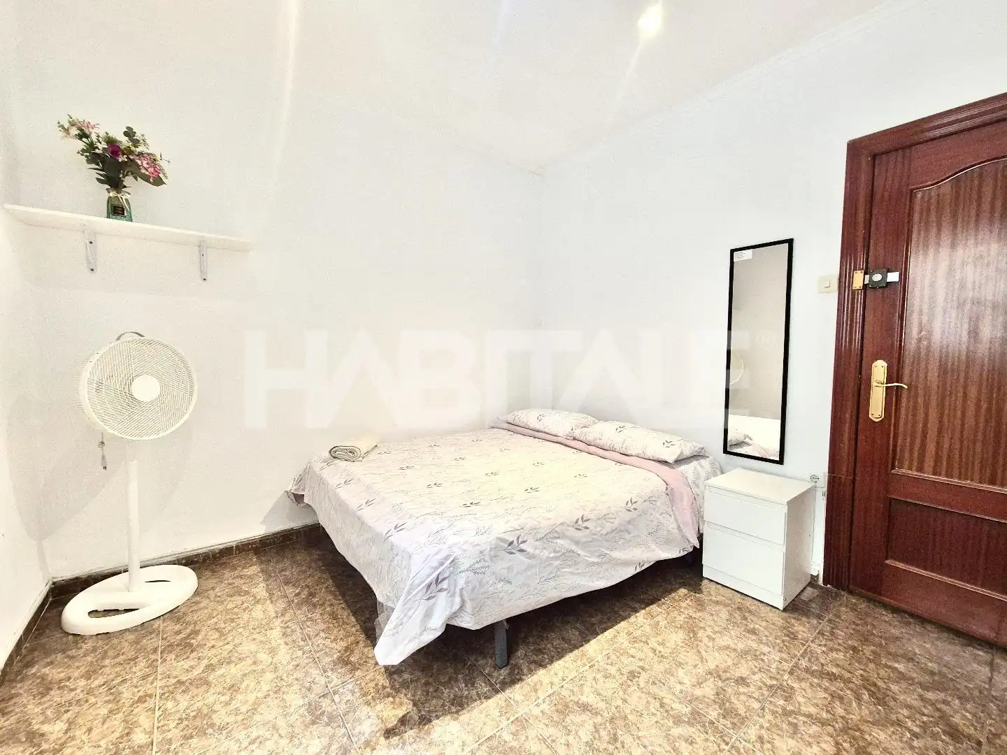 Schlafzimmer von Wohnung zum Verkauf in Valencia mit Möbliert