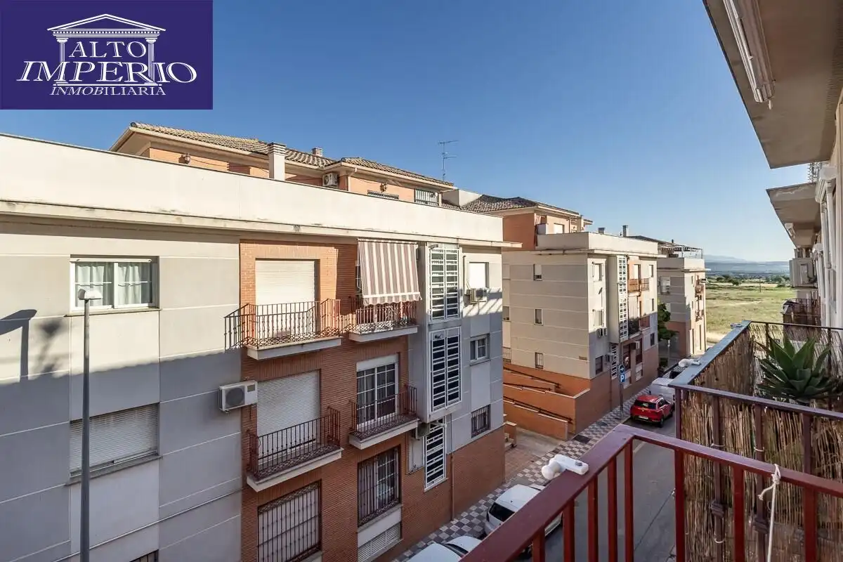 Piso en venta en Albolote, Granada