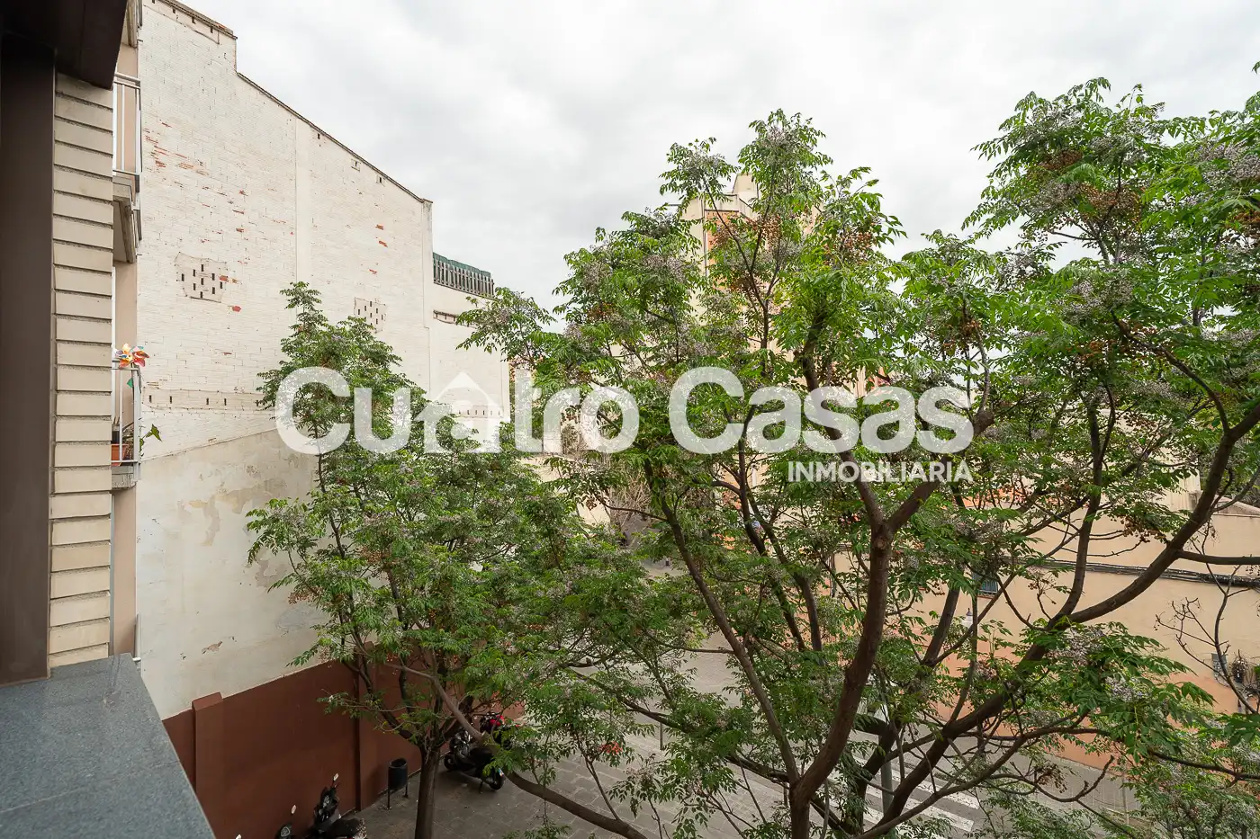 Vista exterior de Piso en venta en Barcelona con Aire acondicionado, Calefacción y Amueblado