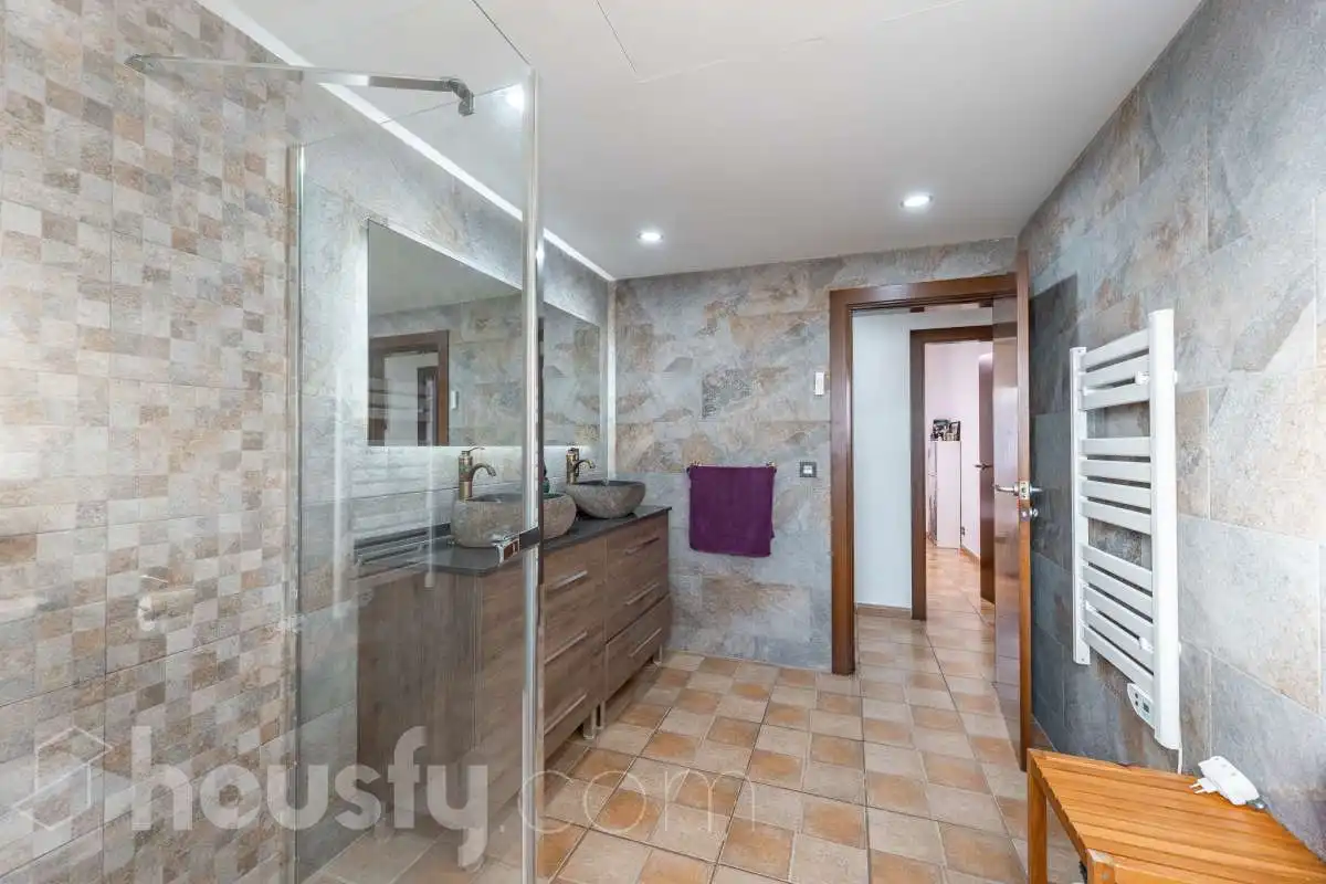 Bany de Casa o xalet en venda en Abrera, Barcelona