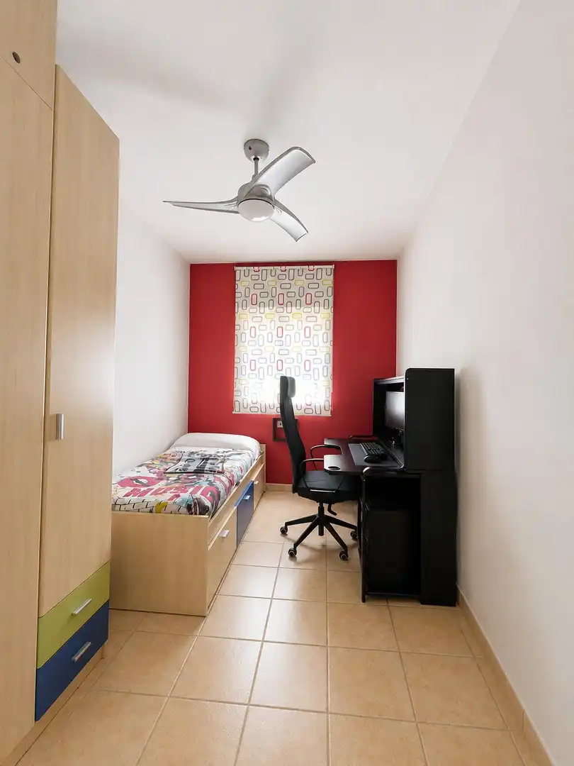 Dormitori de Casa o xalet en venda en Chiclana de la Frontera amb Aire condicionat, Calefacció i Jardí privat