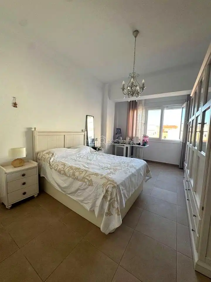 Habitación de Piso de alquiler en La Línea de la Concepción con Amueblado