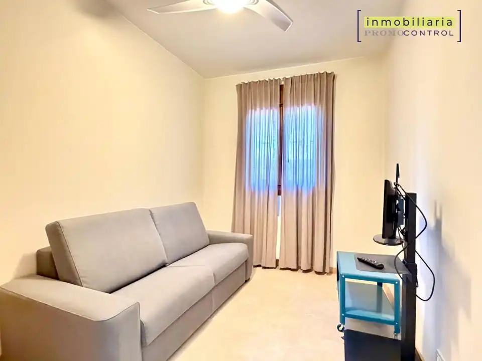 Sala d'estar de Casa o xalet en venda en Zuera amb Aire condicionat, Calefacció i Jardí privat