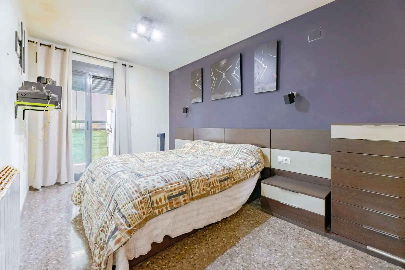 Bedroom of Flat for sale in Paterna  with Air Conditioner, Storage room and Balcony