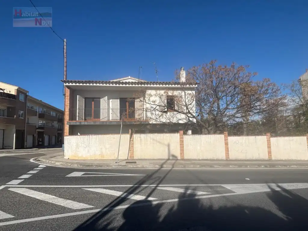 Vista exterior de Casa o chalet en venta en Llorenç del Penedès