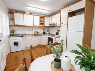 Flat with balcony for sale in Avenida VALENCIA