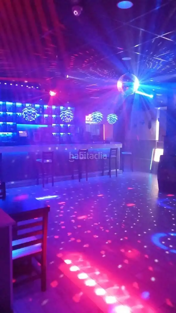 Business premises to rent in Calle de Antonio Machado 9, imagen 2