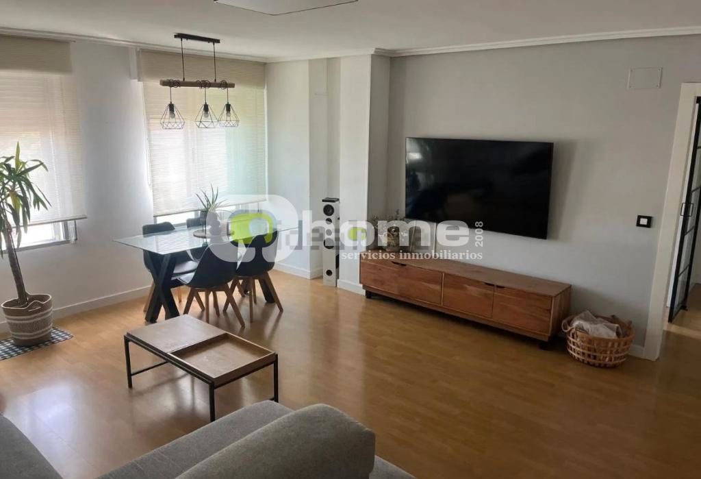 Sala d'estar de Dúplex en venda en Zamora Capital  amb Calefacció