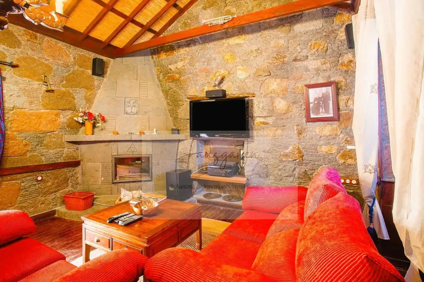 Sala de estar de Finca rústica en venta en Tejeda con Aire acondicionado y Piscina