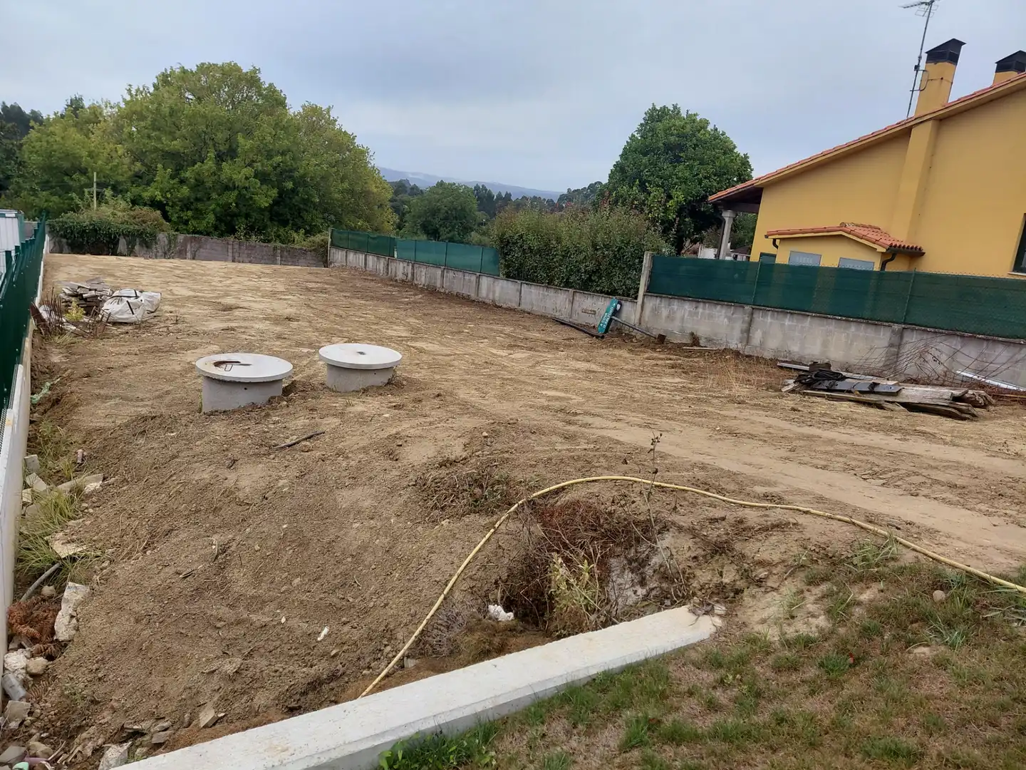 Casa o xalet en venda en Oleiros amb Calefacció, Jardí privat i Parquet