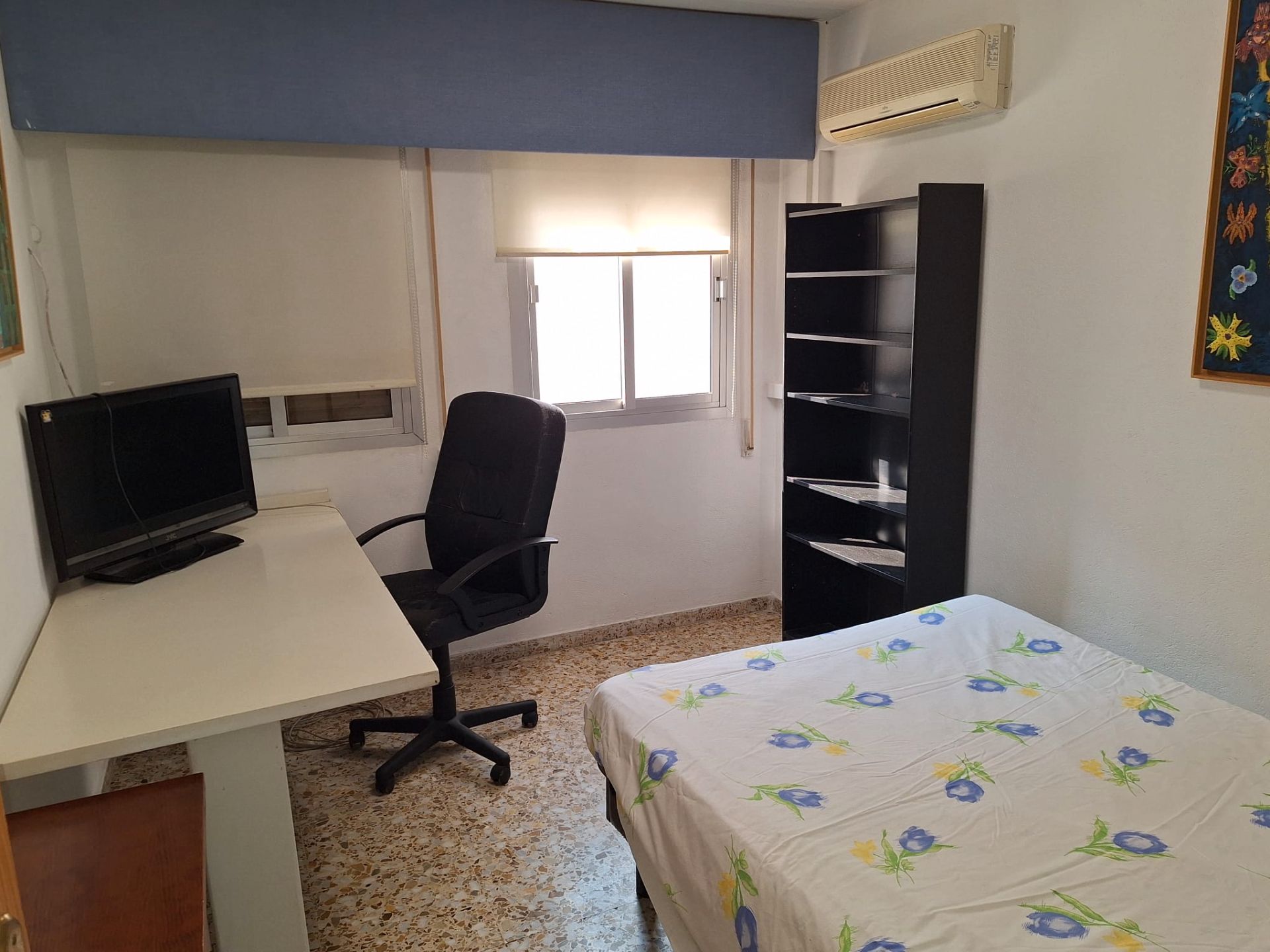 Bedroom of Flat to share in San Vicente del Raspeig / Sant Vicent del Raspeig  with Air Conditioner, Furnished and Oven