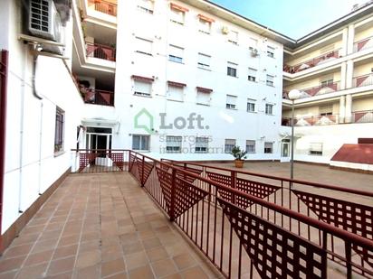 Exterior view of Apartment for sale in Badajoz Capital  with Air Conditioner