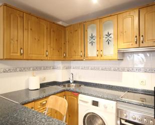 Cuina de Apartament en venda en Villaquilambre amb Calefacció, Parquet i Terrassa