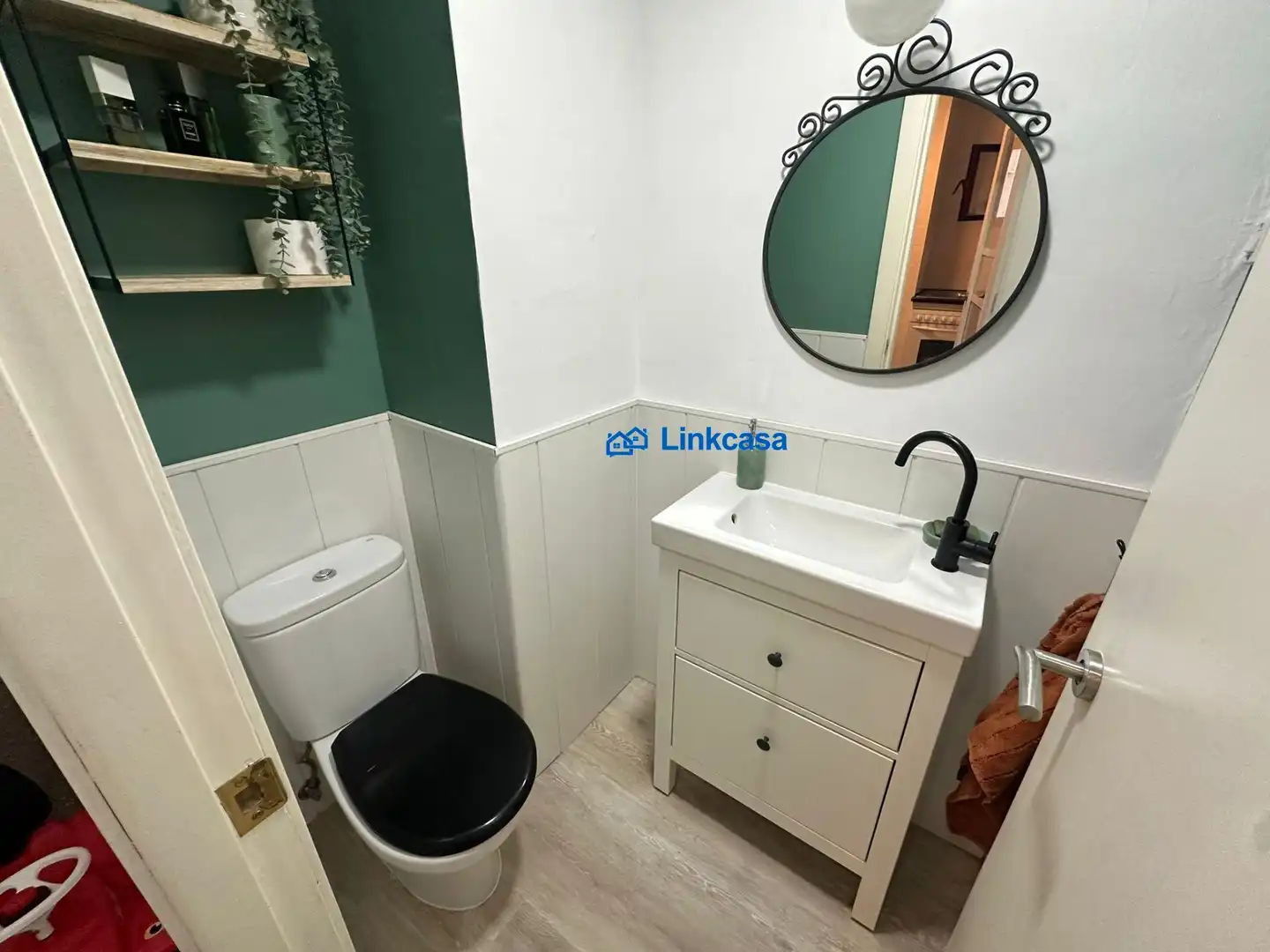 Bathroom of Flat for sale in Madrid  with Heating, Terrace and Balcony