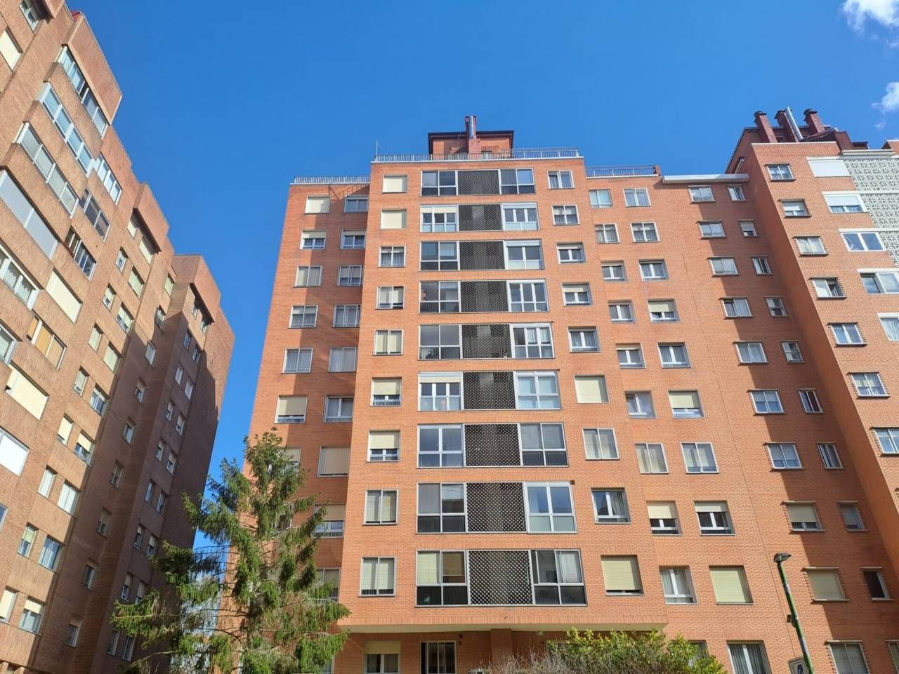 Exterior view of Flat for sale in Burgos Capital  with Heating and Terrace