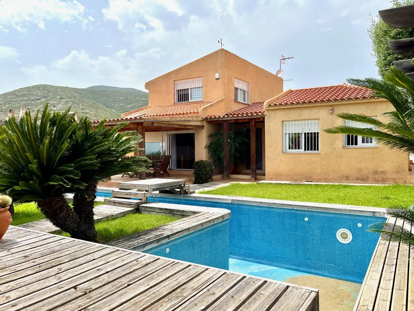 Haus mit Pool zum Verkauf in Costa Sur