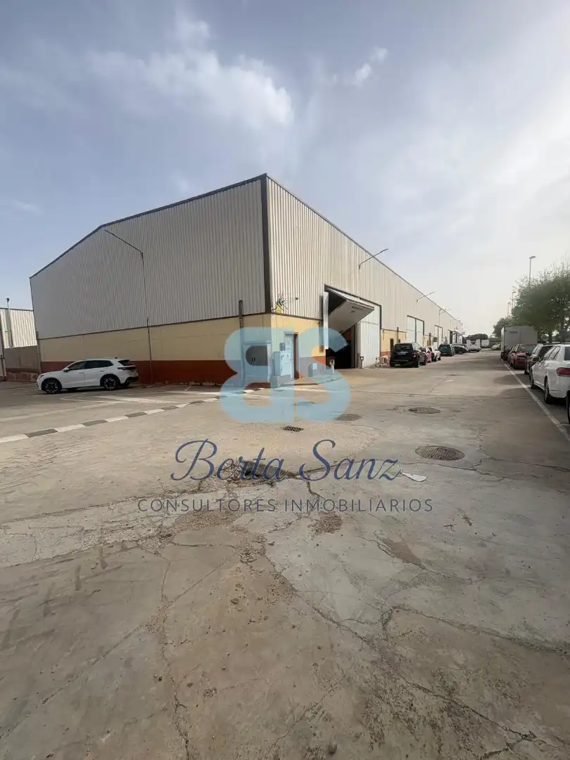Vista exterior de Nave industrial en venta en Anchuelo con Calefacción y Alarma