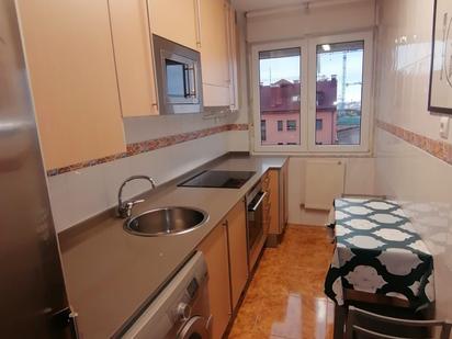 Cuina de Apartament de lloguer en Gijón 