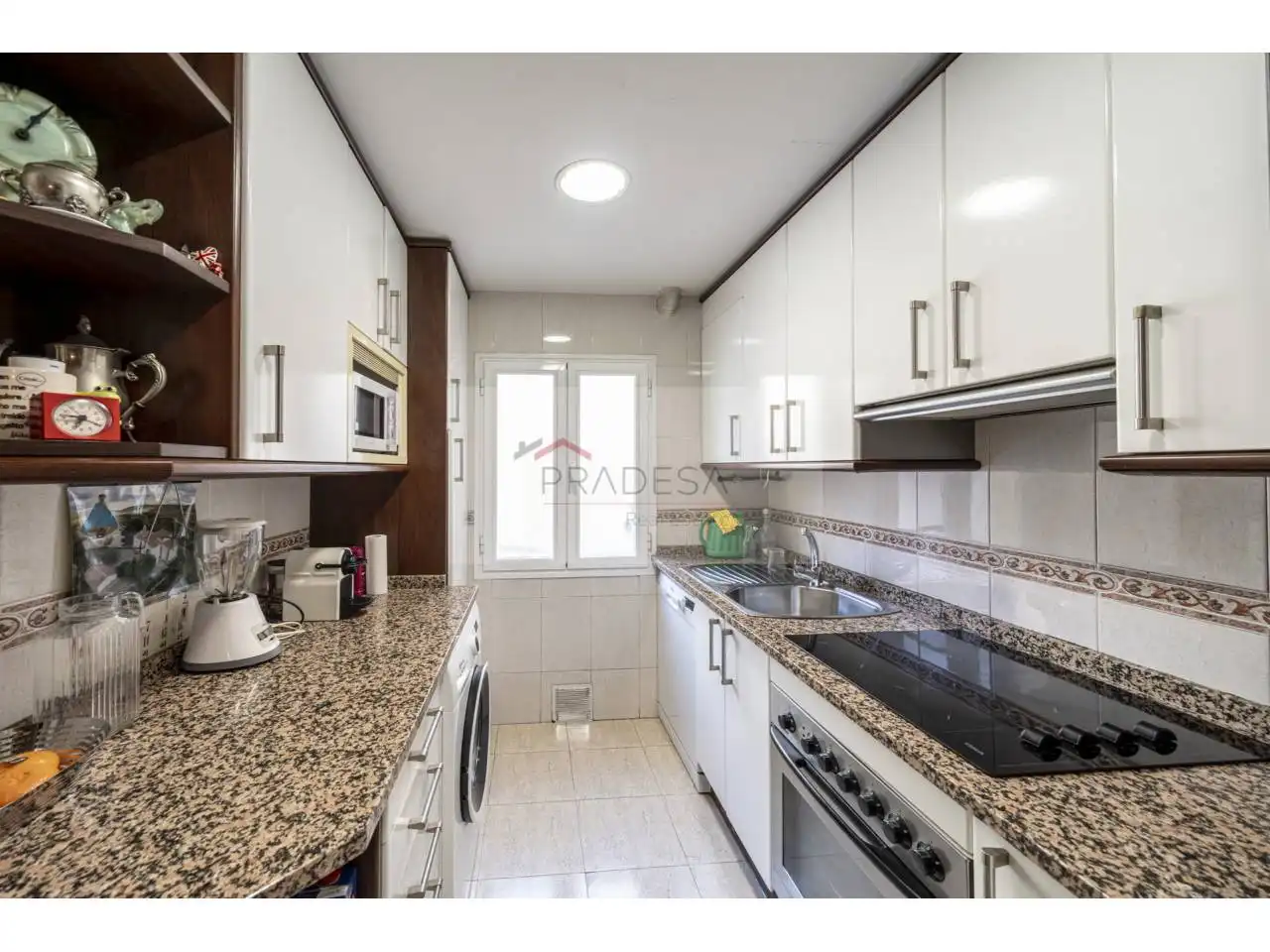 Cocina de Piso en venta en Madrid con Calefacción, Parquet y Terraza