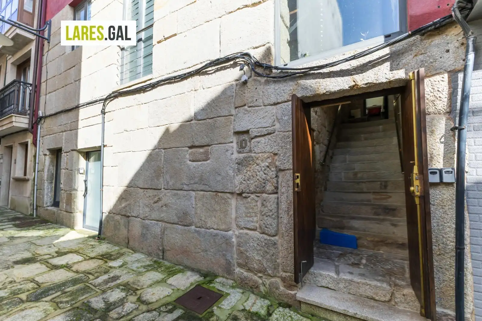Vista exterior de Casa o chalet en venta en Cangas  con Calefacción, Amueblado y Horno