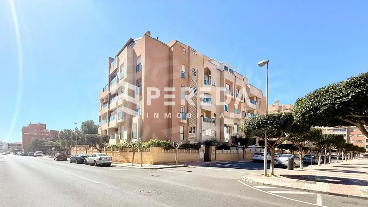 Exterior view of Flat for sale in Roquetas de Mar  with Terrace and Community pool