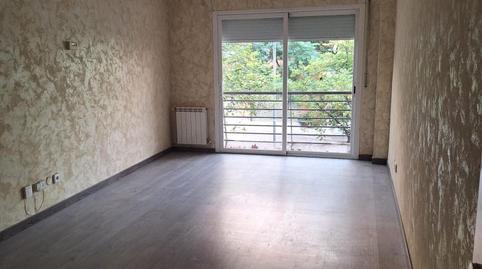 Foto 2 de Piso en venta en De Pere Sala, La Roureda, Barcelona