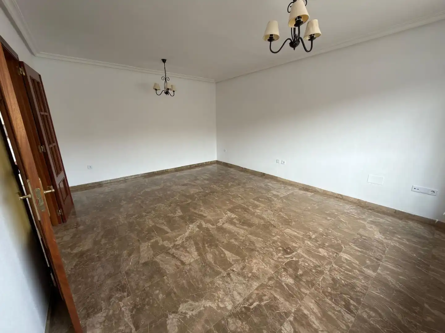 Sala de estar de Casa o chalet en venta en Cuenca con Aire acondicionado, Calefacción y Terraza