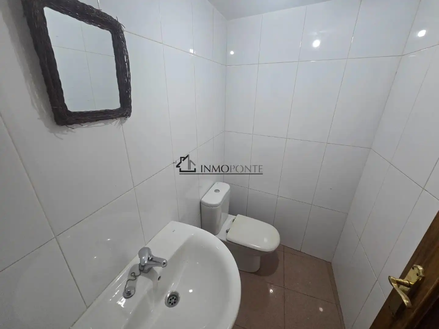 Baño de Casa adosada en venta en Marín con Terraza, Trastero y Balcón