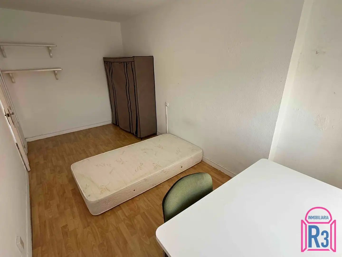 Bedroom of Flat for rent in León Capital   with Heating, Terrace and Furnished