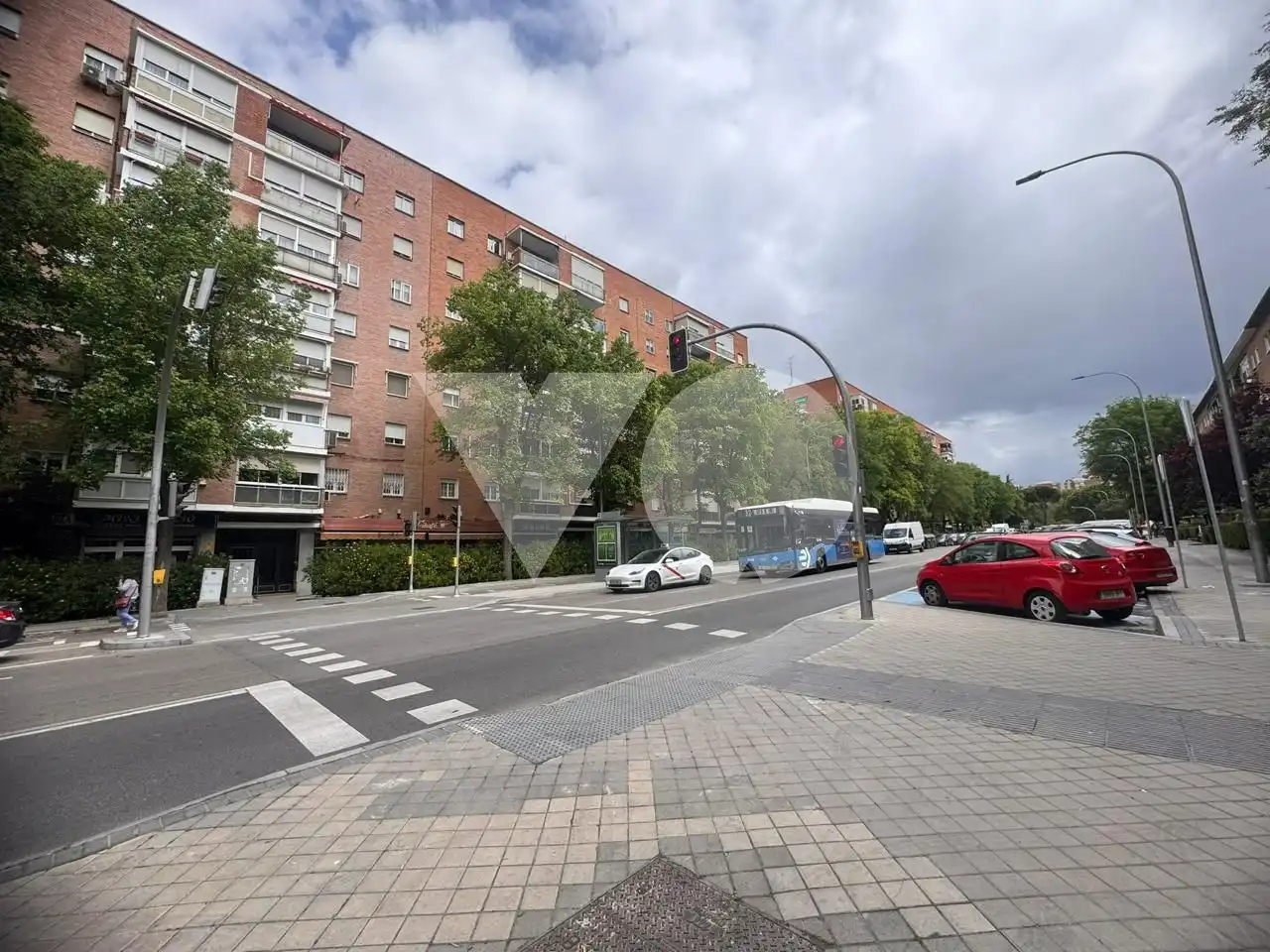 Vista exterior de Piso en venta en Madrid con Calefacción y Amueblado