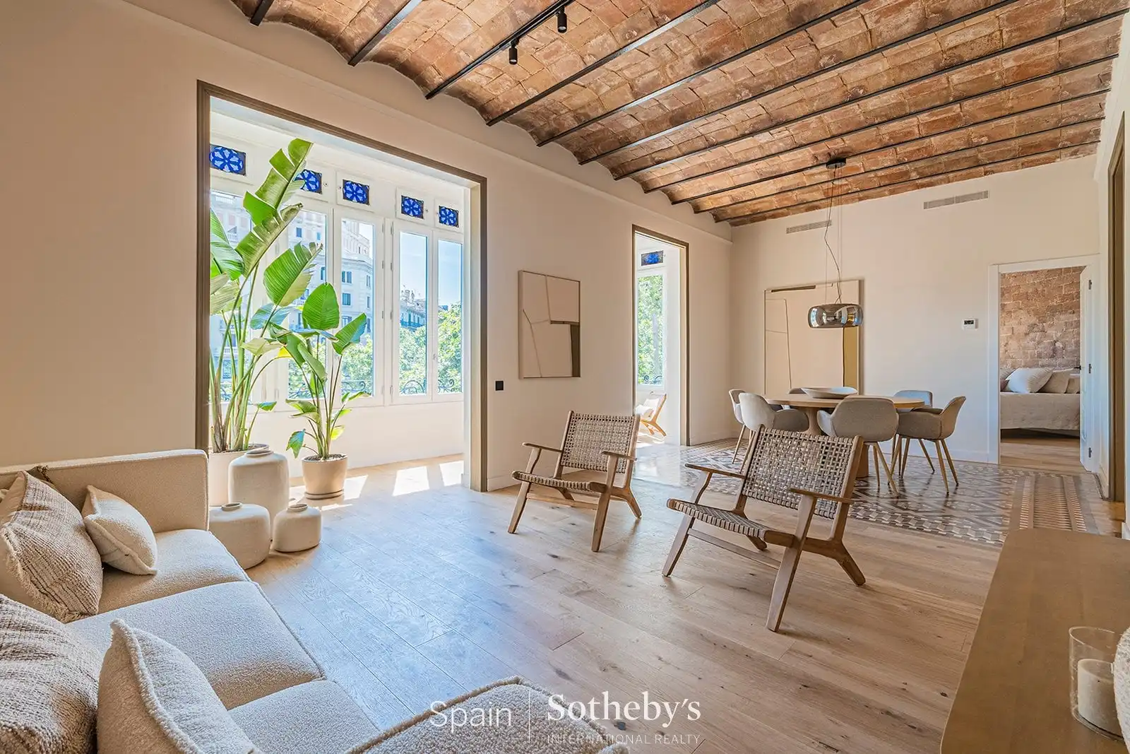 Apartament amb ascensor en venda a Gran Via de les Corts Catalanes