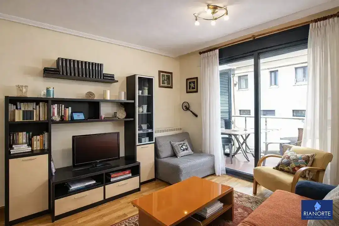 Sala d'estar de Pis en venda en Gozón amb Calefacció, Parquet i Terrassa