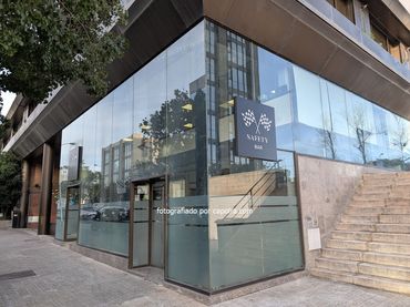 Oficina amb ascensor de lloguer a frederic mompou 3