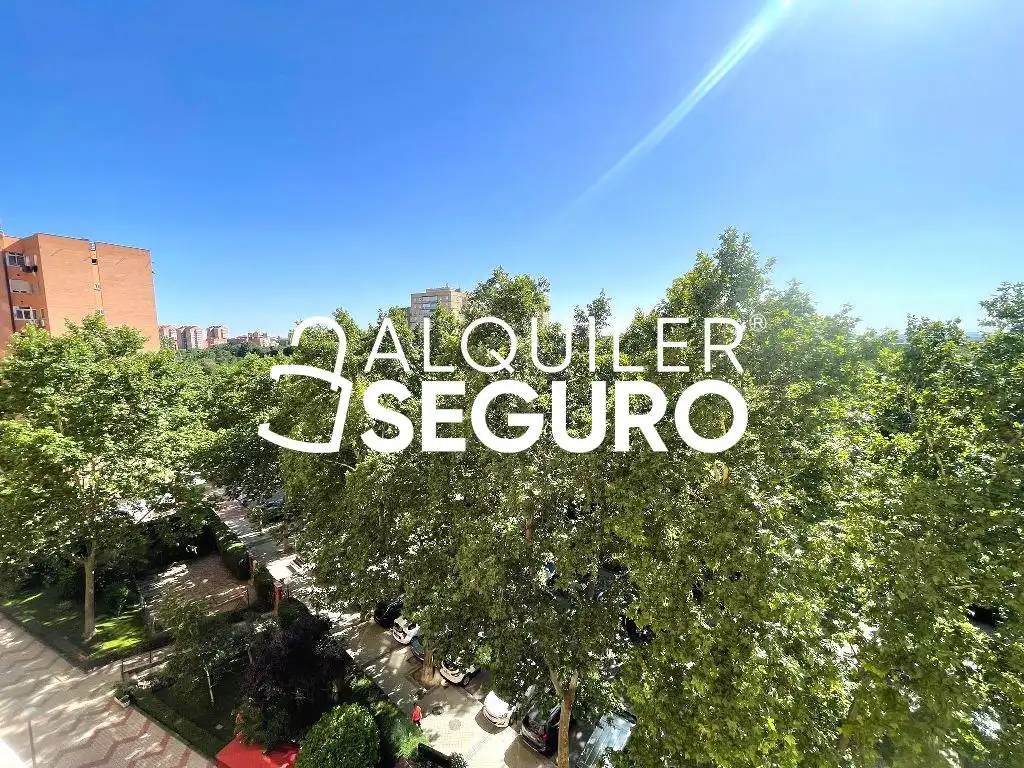 Vista exterior de Pis de lloguer en Madrid amb Aire condicionat, Calefacció i Traster