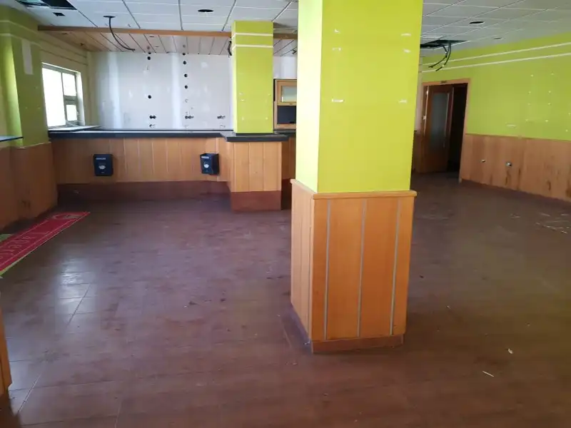 Local comercial en venda a Malpartida de Plasencia, imagen 4