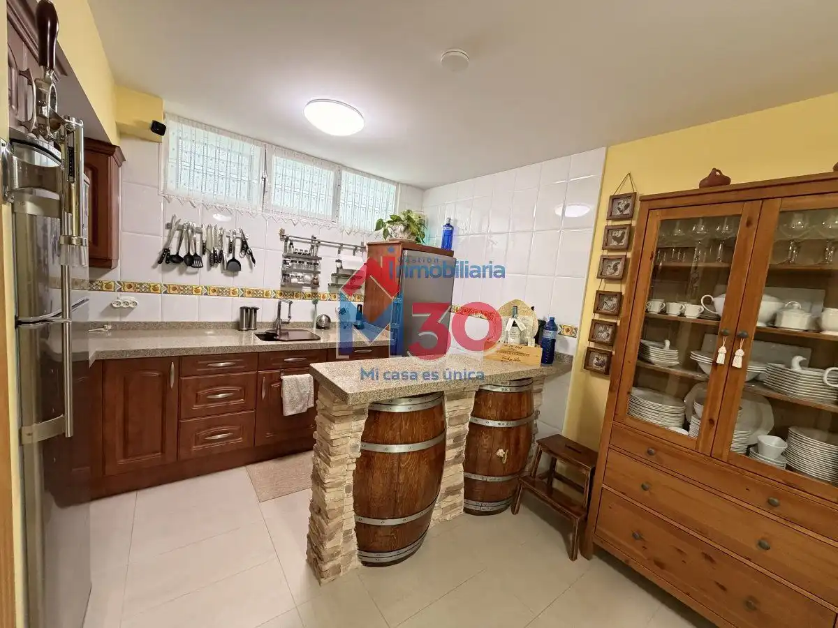 Kitchen of Houses for sale in Miranda de Ebro  with Heating, Terrace and Storage room