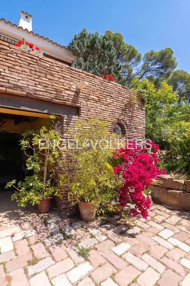 Vista exterior de Finca rústica en venda en Náquera amb Calefacció
