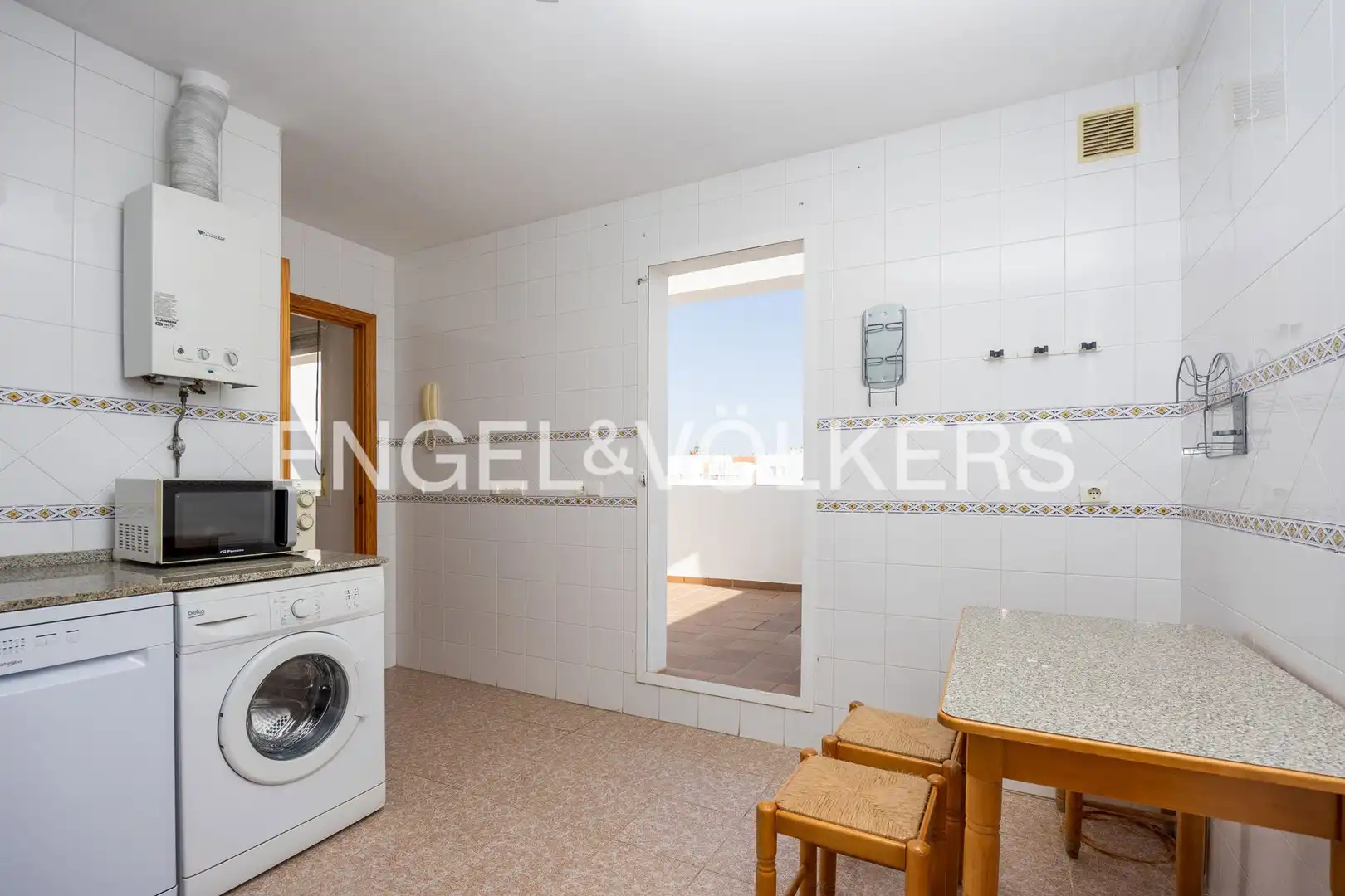 Kitchen of Attic for sale in Conil de la Frontera  with Air Conditioner, Heating and Terrace