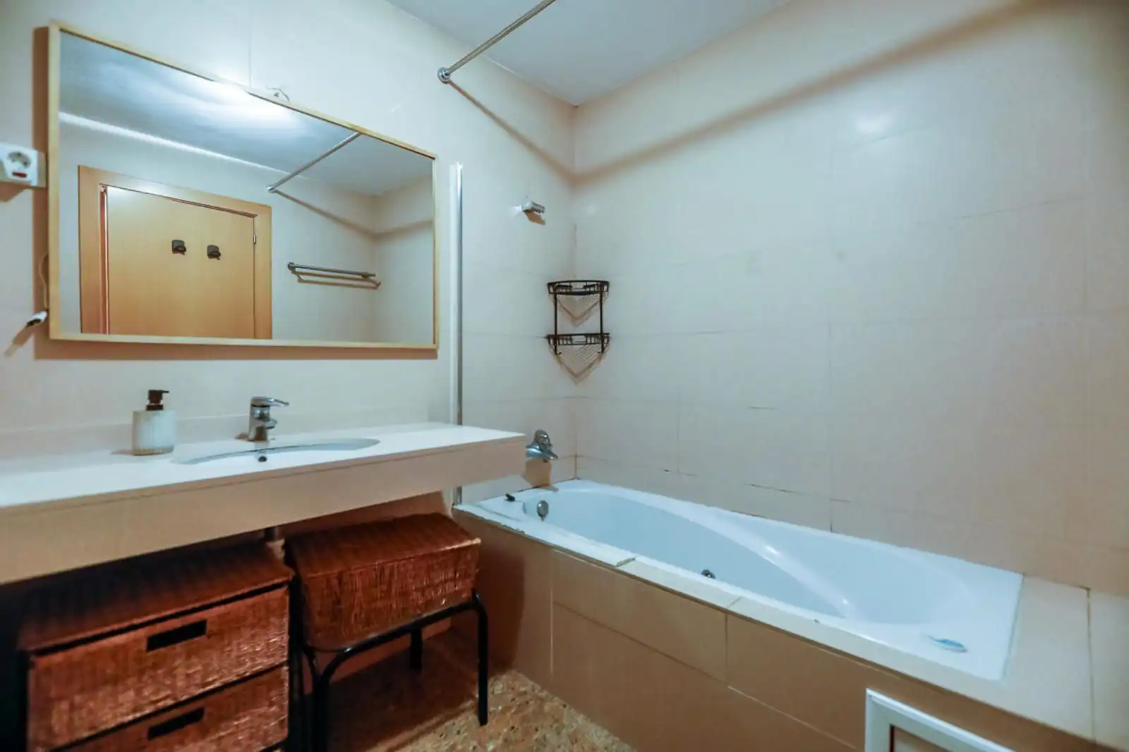Badezimmer von Maisonette zum Verkauf in Sabadell mit Klimaanlage, Heizung und Parkett