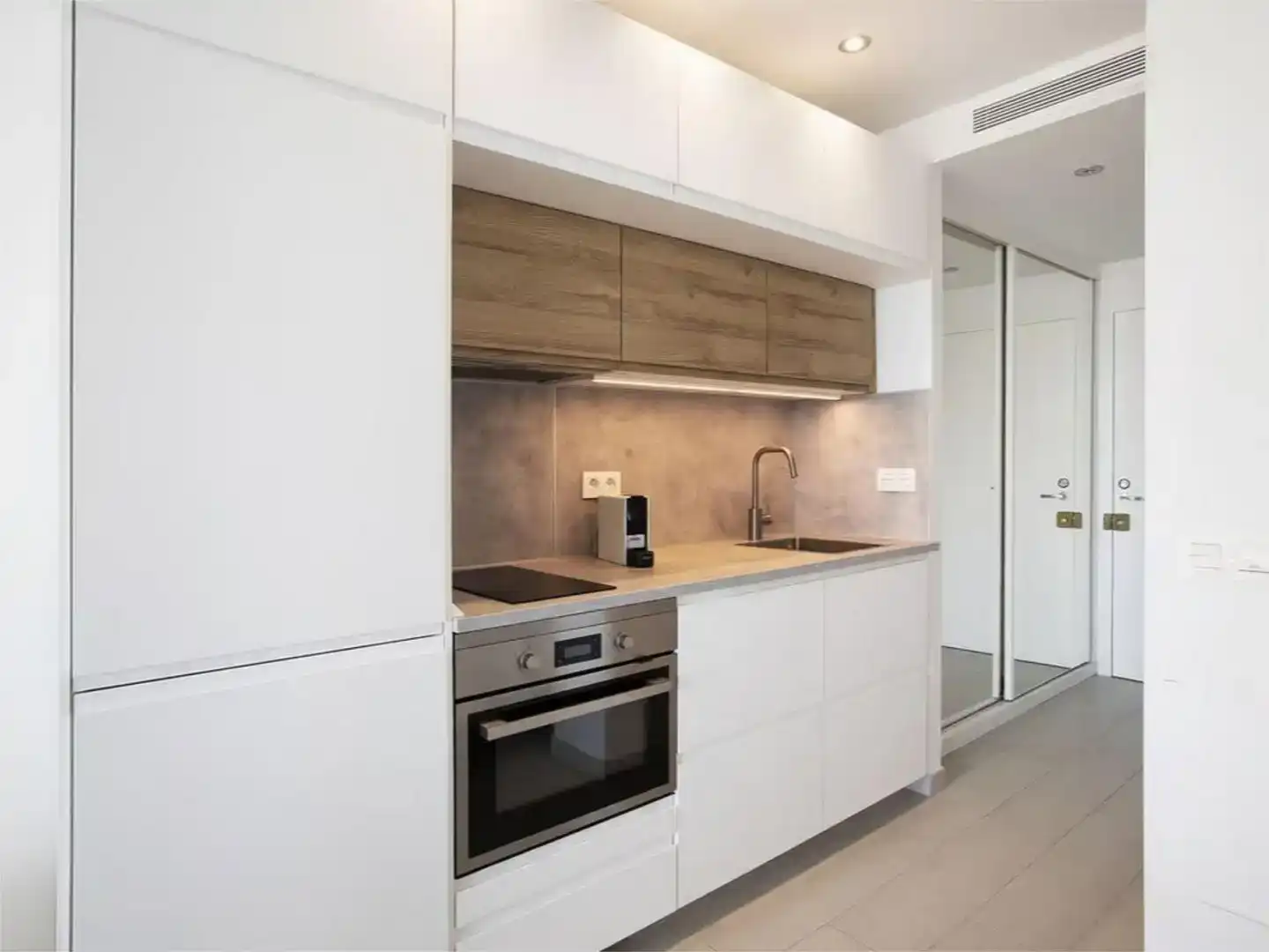 Kitchen of Study for rent in Torremolinos  with Air Conditioner, Swimming Pool and Balcony