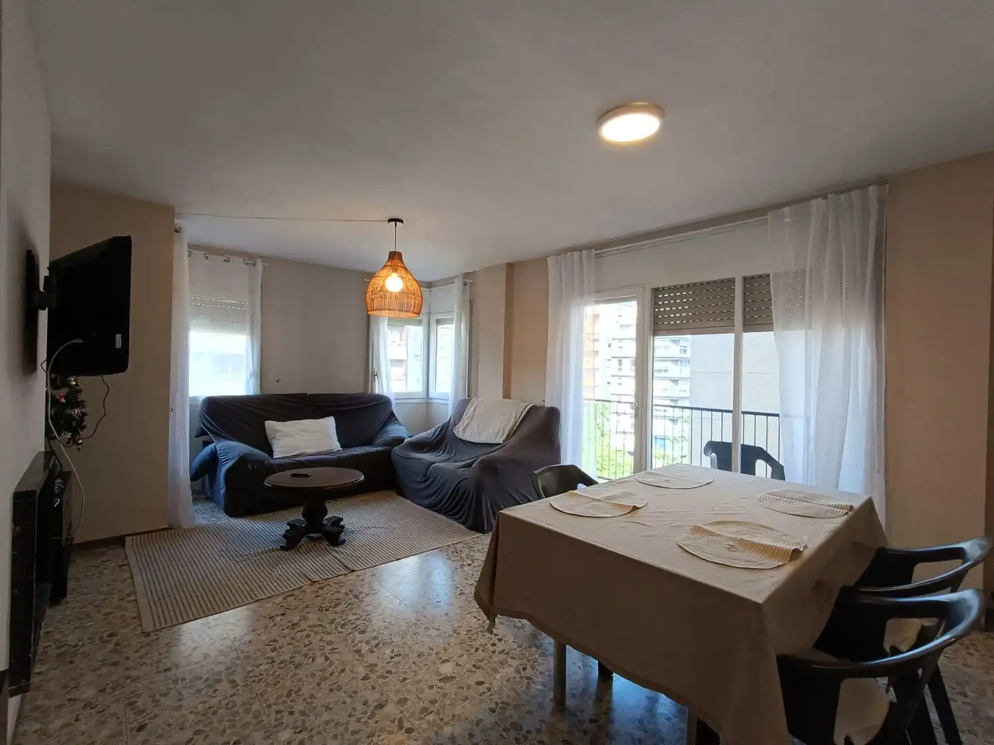 Sala de estar de Piso en venta en Girona con Calefacción, Terraza y Amueblado