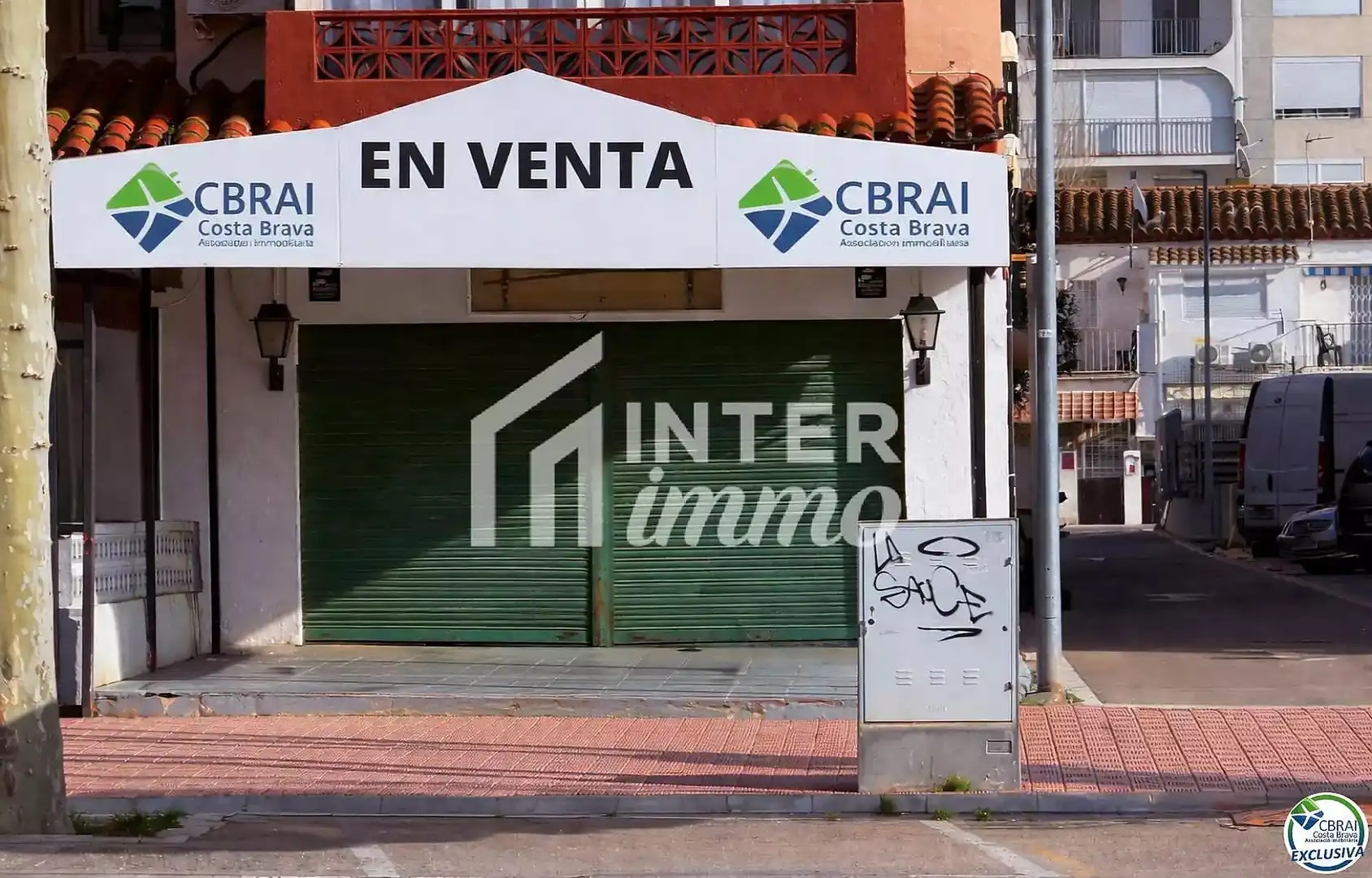 Locale commerciale in vendita a Sector MUGA B1