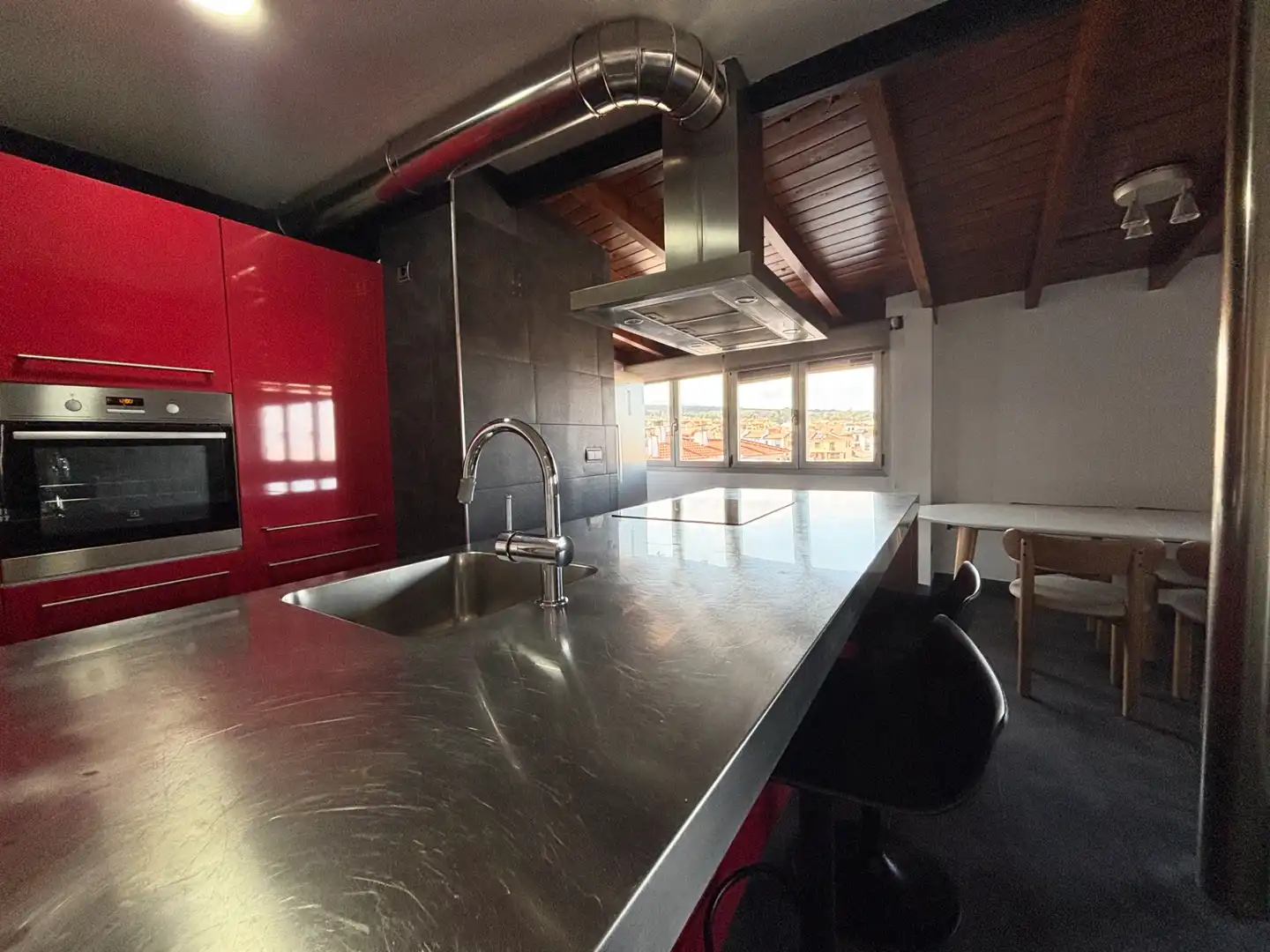 Cocina de Ático de alquiler en La Zubia con Aire acondicionado, Calefacción y Jardín privado