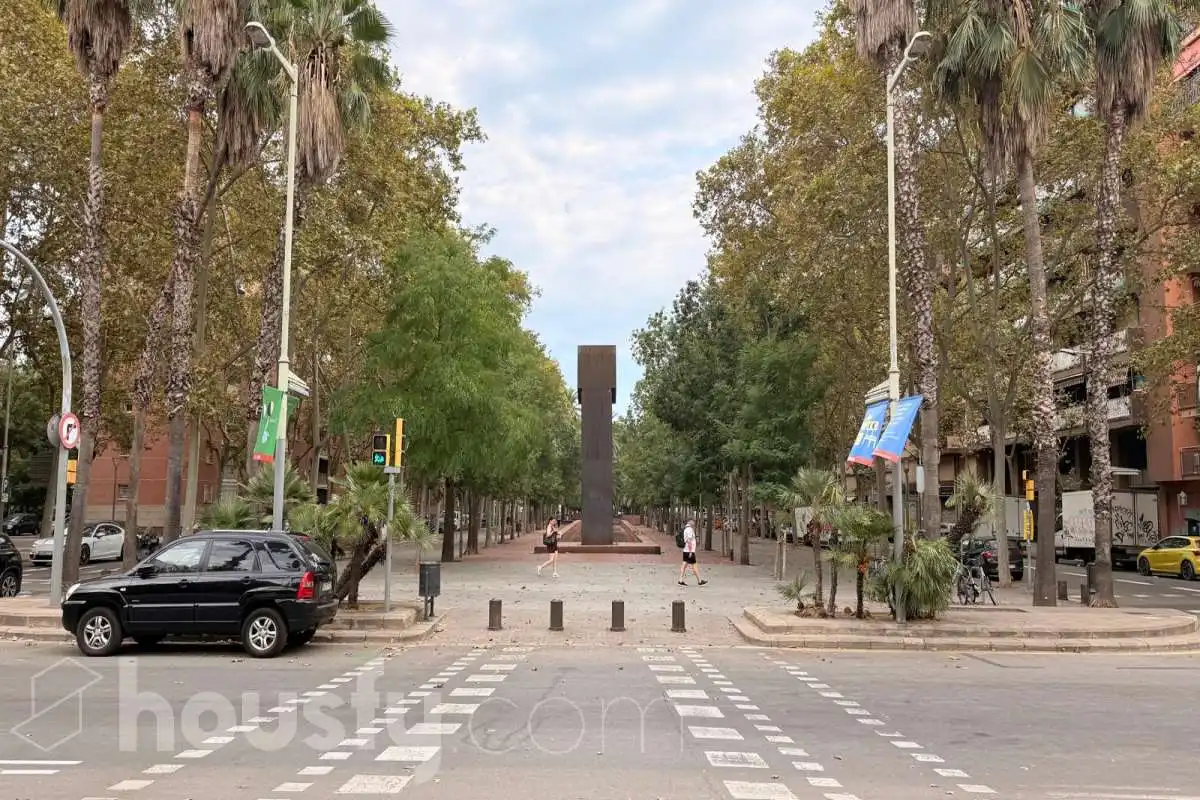 Vista exterior de Pis en venda en Barcelona amb Balcó