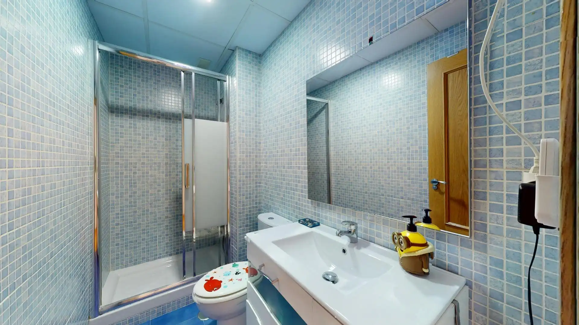 Baño de Casa adosada en venta en Bormujos con Aire acondicionado, Jardín privado y Terraza