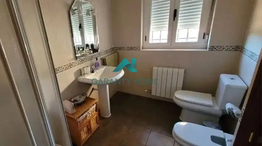 Bathroom of Country homes for sale in Aldeanueva de la Sierra  with Heating, Storage room and Balcony